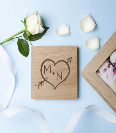 Engraved Carved Heart Oak Photo Cube